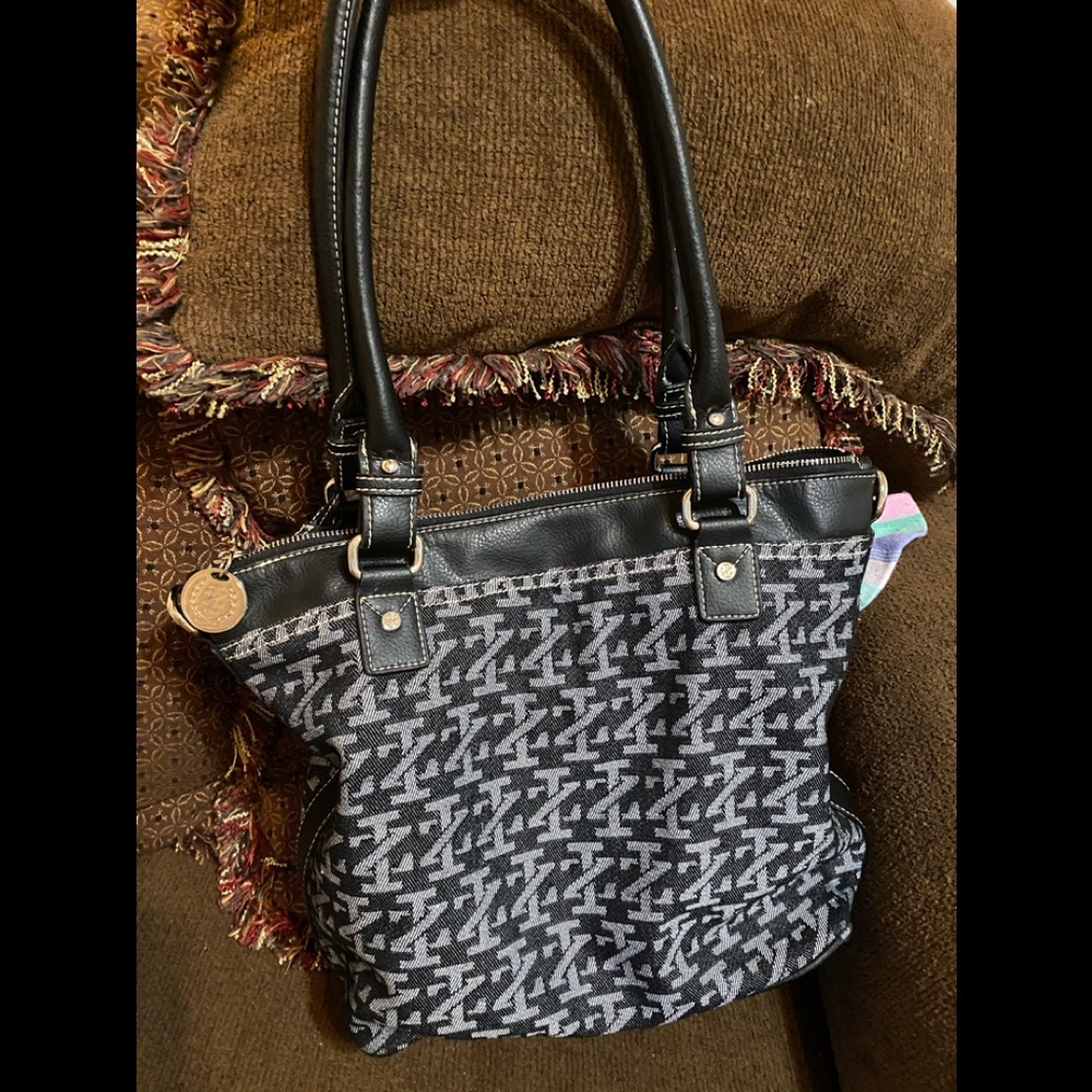 Ladies Purse - Picture 2 of 9